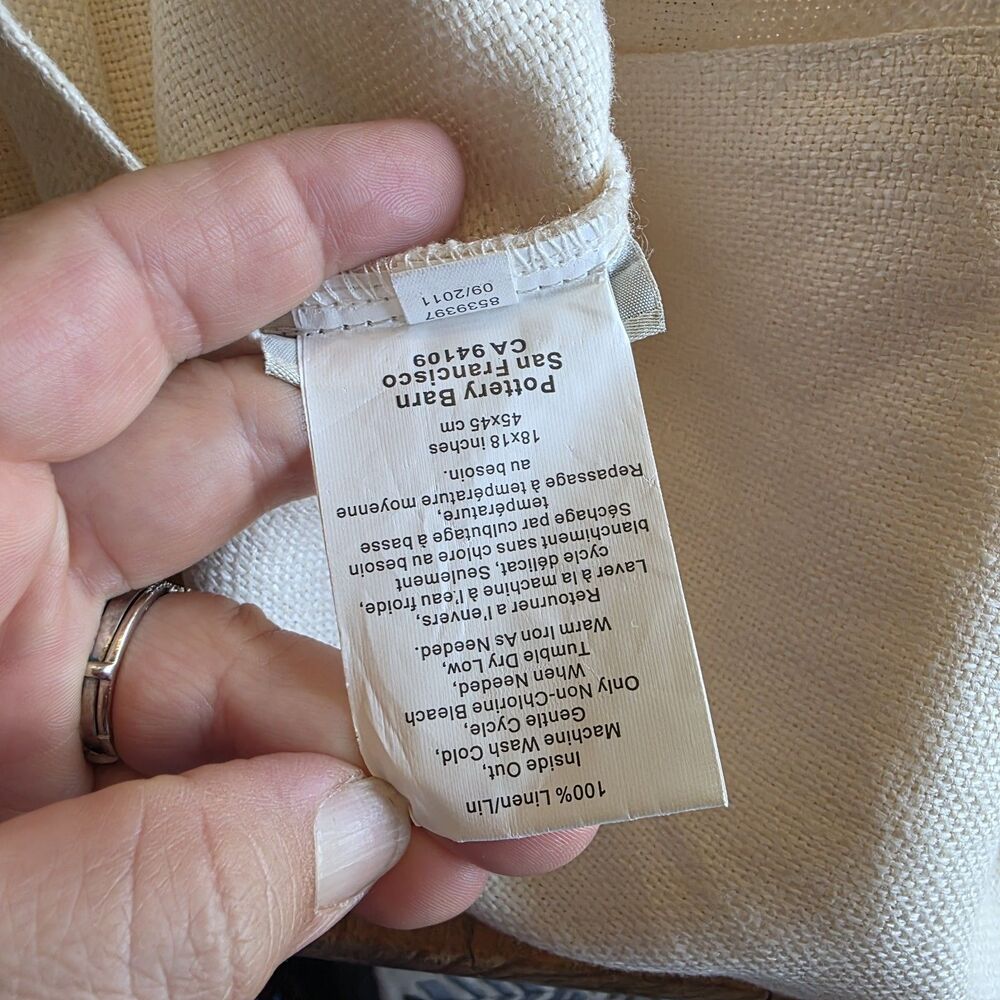 Pottery Barn 100% Linen Pillow Cover 18" Big Button Ivory - Picture 4 of 5